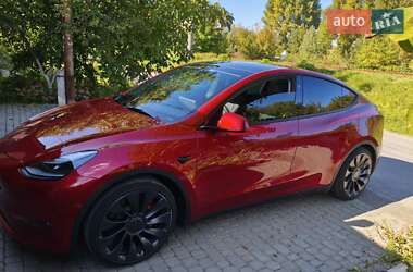 Позашляховик / Кросовер Tesla Model Y 2024 в 