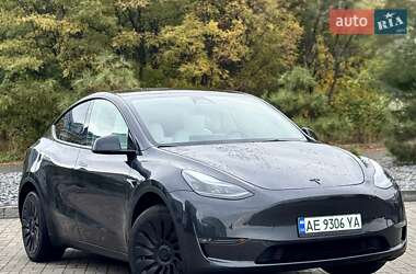 Позашляховик / Кросовер Tesla Model Y 2024 в 