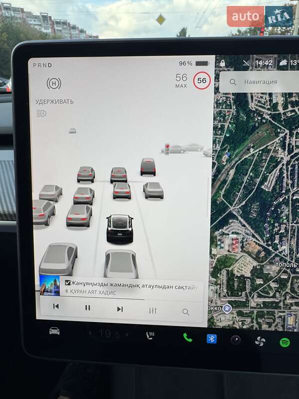 Позашляховик / Кросовер Tesla Model Y 2024 в Дніпрі