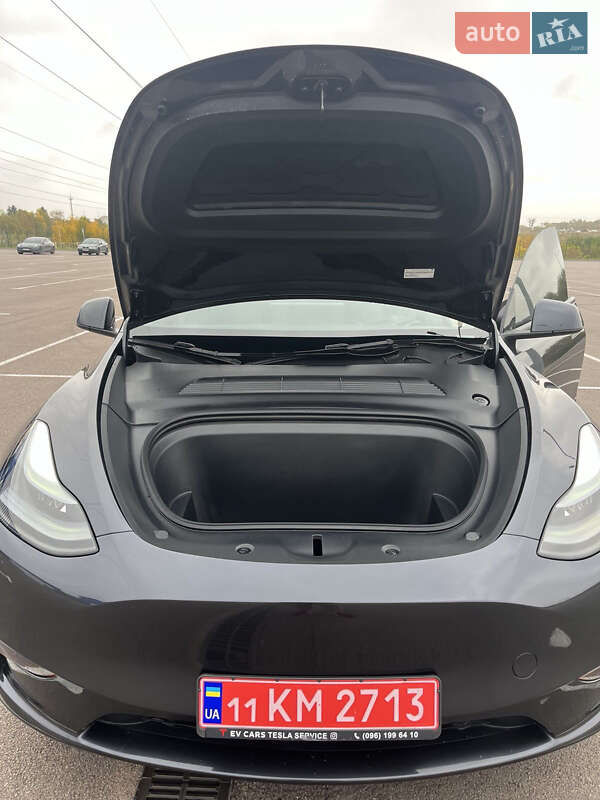 Позашляховик / Кросовер Tesla Model Y 2024 в Рівному