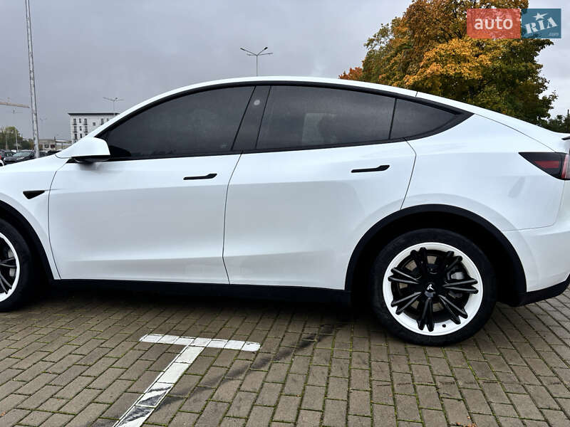Внедорожник / Кроссовер Tesla Model Y 2023 в Тернополе фото 27 Внедорожник / Кроссовер Tesla Model Y 2023 в Тернополе