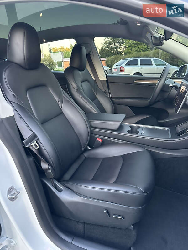 Внедорожник / Кроссовер Tesla Model Y 2023 в Тернополе фото 48 Внедорожник / Кроссовер Tesla Model Y 2023 в Тернополе