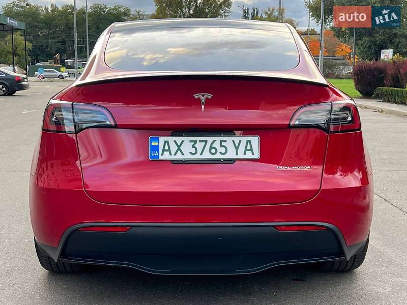 Внедорожник / Кроссовер Tesla Model Y 2023 в Киеве