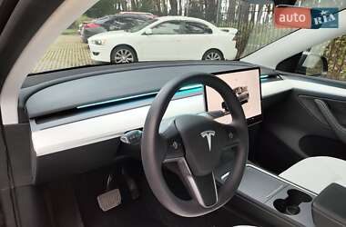 Внедорожник / Кроссовер Tesla Model Y 2024 в 