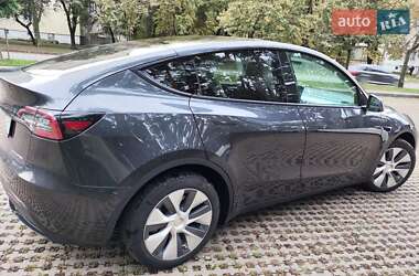 Внедорожник / Кроссовер Tesla Model Y 2024 в 