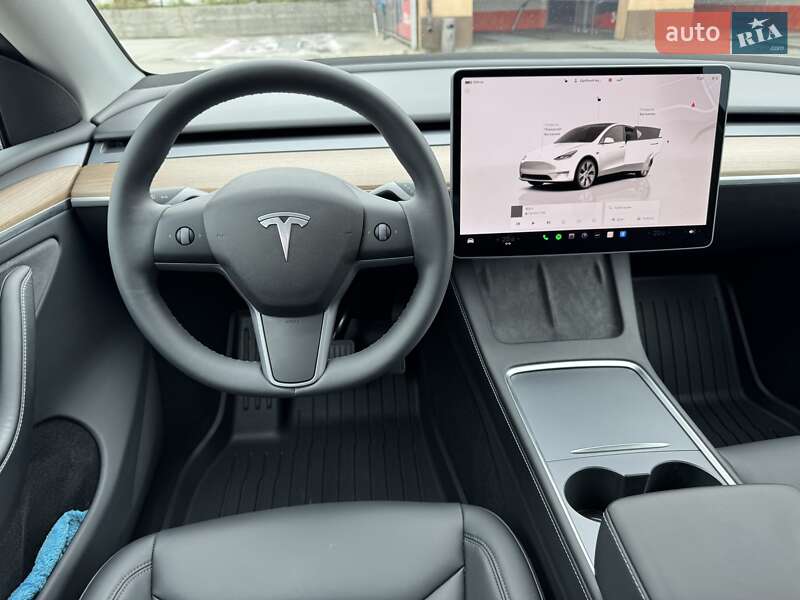 Позашляховик / Кросовер Tesla Model Y 2024 в Ірпені