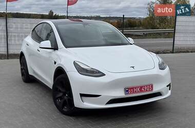 Позашляховик / Кросовер Tesla Model Y 2024 в 