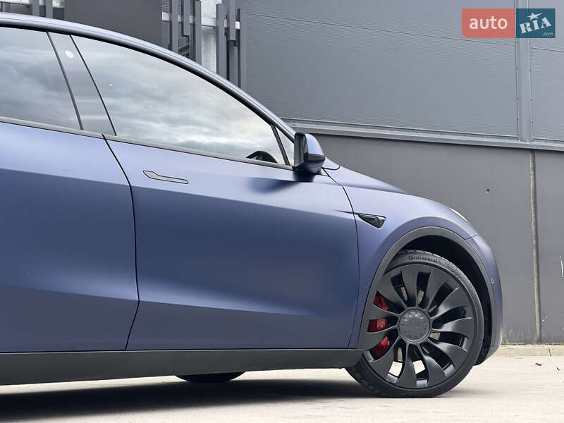 Позашляховик / Кросовер Tesla Model Y 2021 в Києві