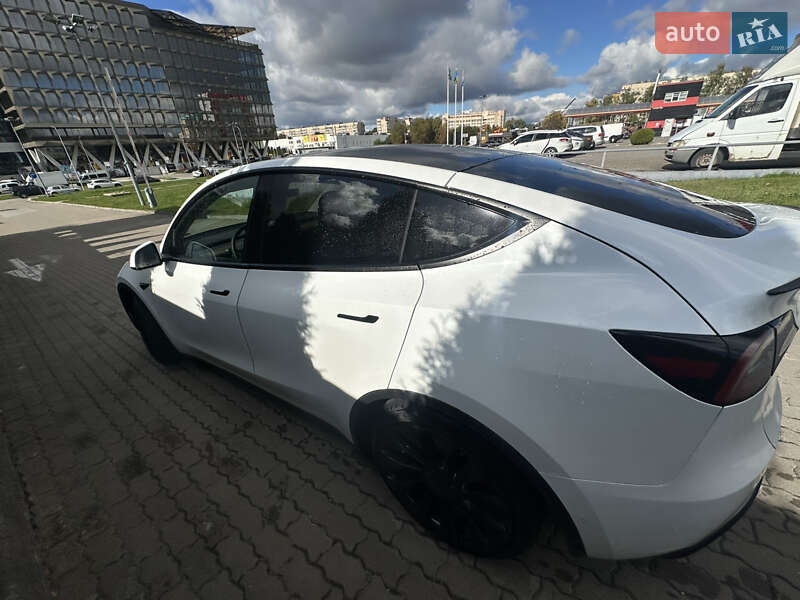 Внедорожник / Кроссовер Tesla Model Y 2022 в Львове