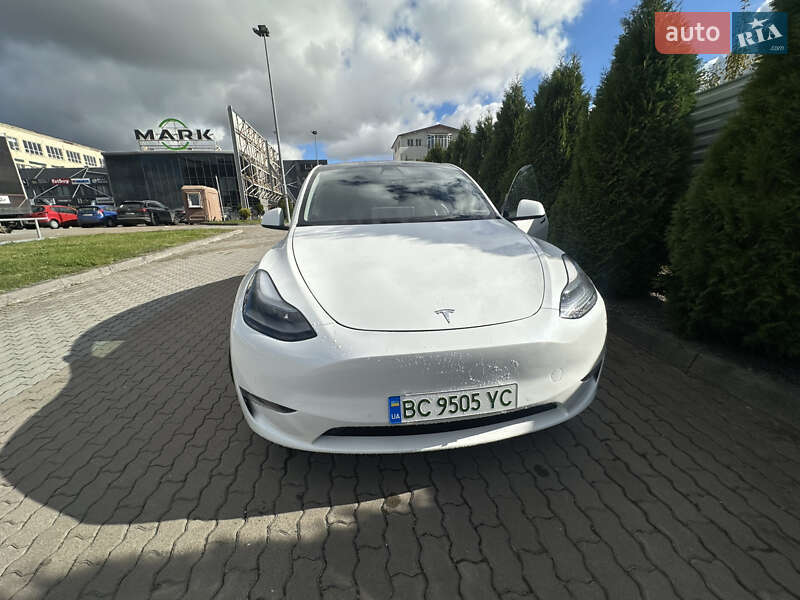Внедорожник / Кроссовер Tesla Model Y 2022 в Львове