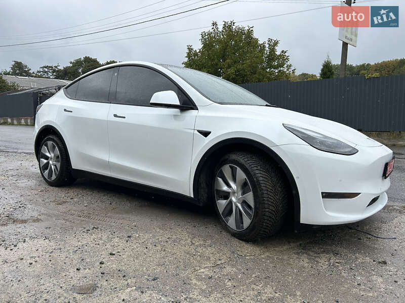 Позашляховик / Кросовер Tesla Model Y 2022 в 