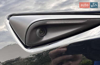 Внедорожник / Кроссовер Tesla Model Y 2023 в 