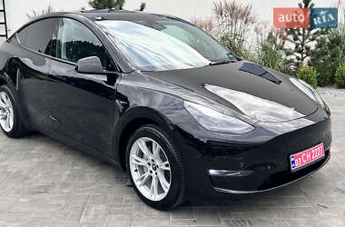 Внедорожник / Кроссовер Tesla Model Y 2023 в 
