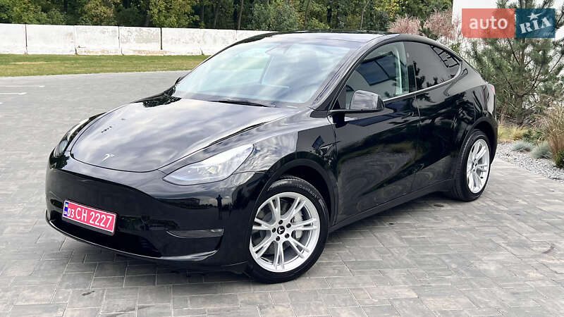 Внедорожник / Кроссовер Tesla Model Y 2023 в Луцке