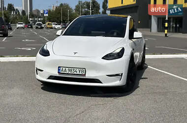 Позашляховик / Кросовер Tesla Model Y 2023 в 