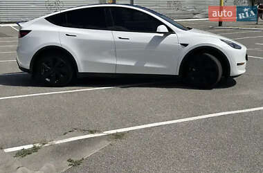 Позашляховик / Кросовер Tesla Model Y 2023 в 