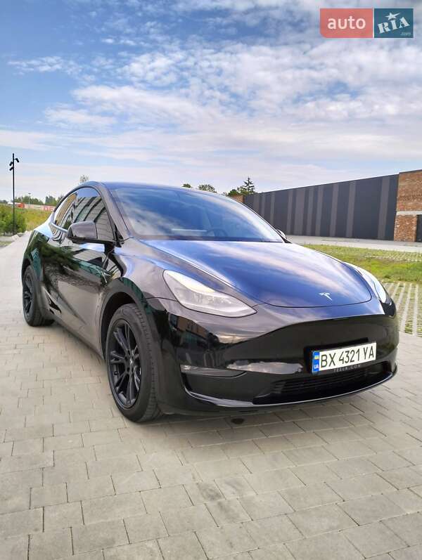 Позашляховик / Кросовер Tesla Model Y 2022 в Хмельницькому фото 6 Позашляховик / Кросовер Tesla Model Y 2022 в Хмельницькому