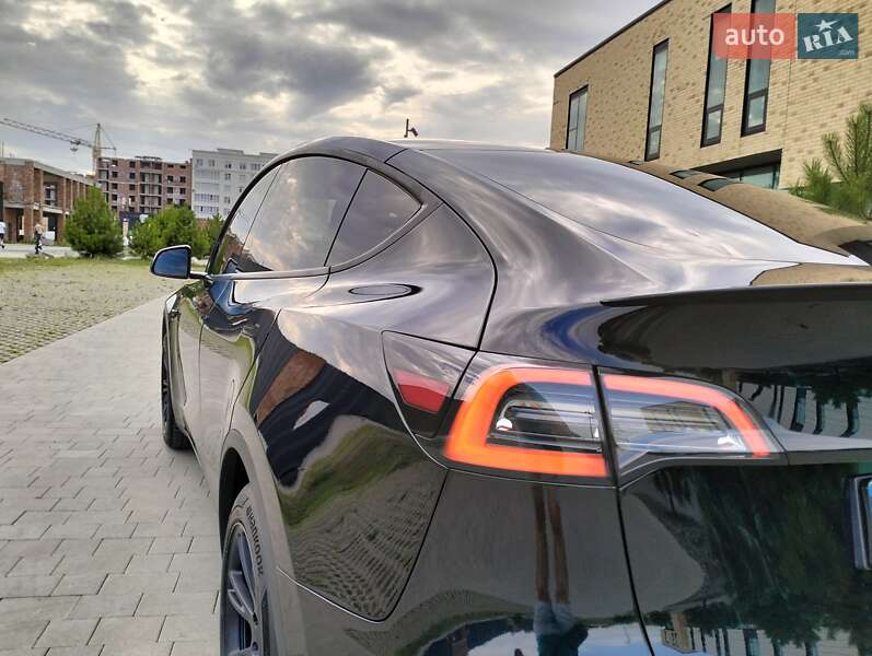 Позашляховик / Кросовер Tesla Model Y 2022 в Хмельницькому фото 16 Позашляховик / Кросовер Tesla Model Y 2022 в Хмельницькому