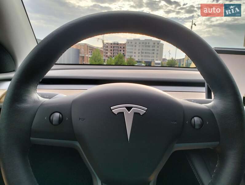 Позашляховик / Кросовер Tesla Model Y 2022 в Хмельницькому фото 45 Позашляховик / Кросовер Tesla Model Y 2022 в Хмельницькому