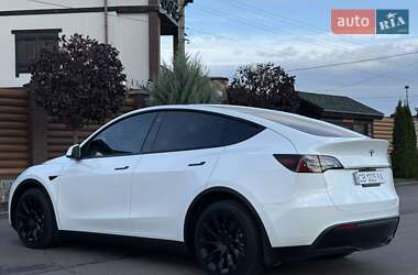 Позашляховик / Кросовер Tesla Model Y 2021 в 