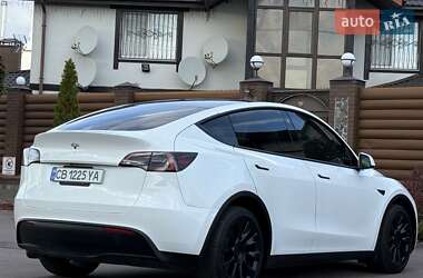 Позашляховик / Кросовер Tesla Model Y 2021 в 