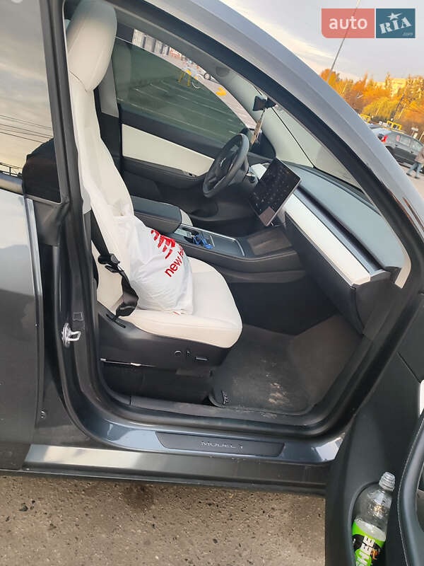 Позашляховик / Кросовер Tesla Model Y 2022 в Дніпрі