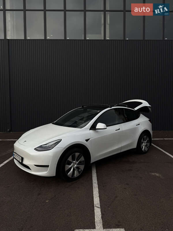 Позашляховик / Кросовер Tesla Model Y 2020 в Києві