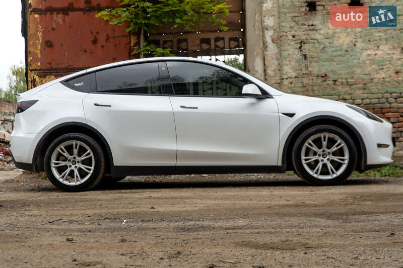 Внедорожник / Кроссовер Tesla Model Y 2022 в Львове фото 8 Внедорожник / Кроссовер Tesla Model Y 2022 в Львове