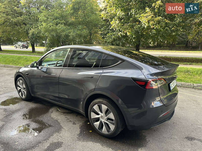 Внедорожник / Кроссовер Tesla Model Y 2024 в Львове фото 6 Внедорожник / Кроссовер Tesla Model Y 2024 в Львове