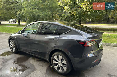 Позашляховик / Кросовер Tesla Model Y 2024 в 