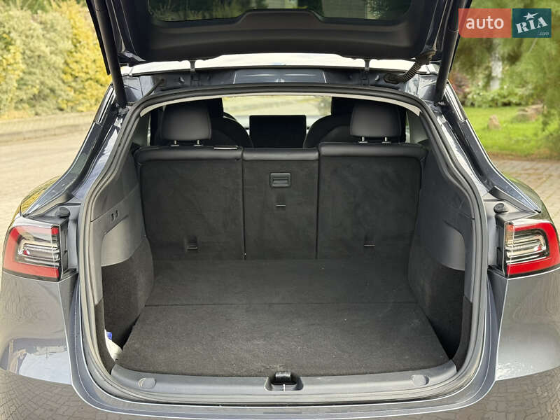 Позашляховик / Кросовер Tesla Model Y 2020 в Луцьку