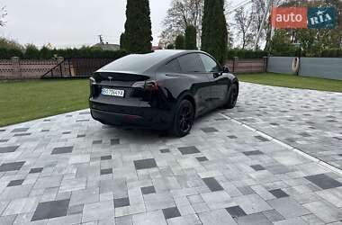 Внедорожник / Кроссовер Tesla Model Y 2024 в 