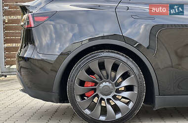 Позашляховик / Кросовер Tesla Model Y 2023 в 