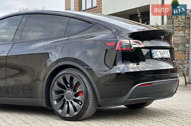 Позашляховик / Кросовер Tesla Model Y 2023 в 
