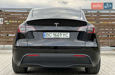 Позашляховик / Кросовер Tesla Model Y 2023 в 