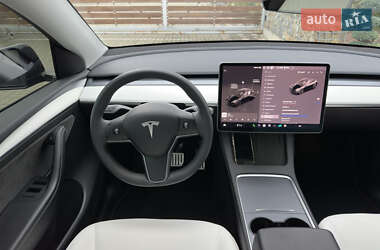 Позашляховик / Кросовер Tesla Model Y 2023 в 
