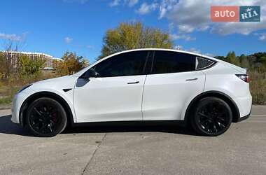 Внедорожник / Кроссовер Tesla Model Y 2021 в 