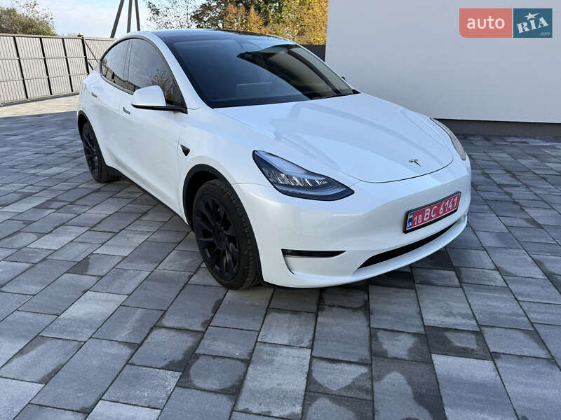Внедорожник / Кроссовер Tesla Model Y 2023 в 