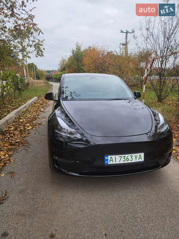 Внедорожник / Кроссовер Tesla Model Y 2022 в Киеве
