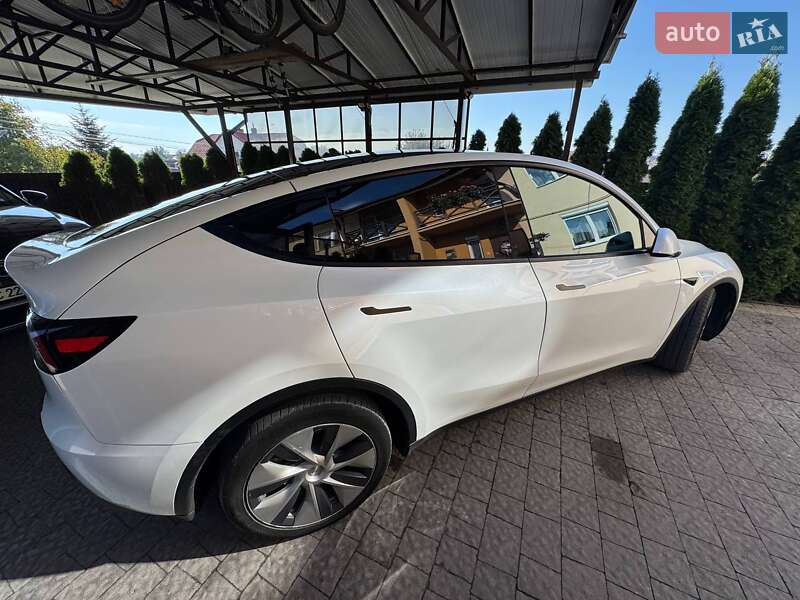Внедорожник / Кроссовер Tesla Model Y 2022 в Львове фото 2 Внедорожник / Кроссовер Tesla Model Y 2022 в Львове