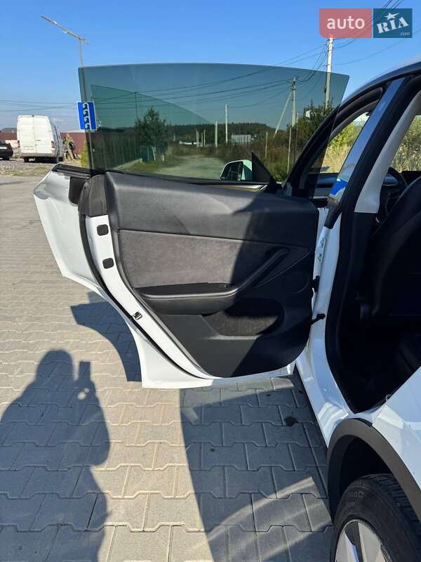 Внедорожник / Кроссовер Tesla Model Y 2022 в Львове фото 51 Внедорожник / Кроссовер Tesla Model Y 2022 в Львове