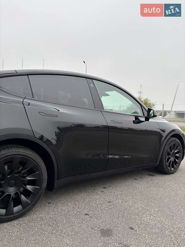 Внедорожник / Кроссовер Tesla Model Y 2022 в Днепре