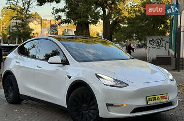 Внедорожник / Кроссовер Tesla Model Y 2021 в 
