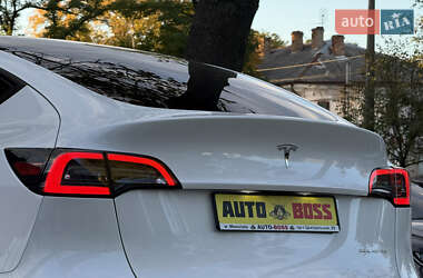 Внедорожник / Кроссовер Tesla Model Y 2021 в 