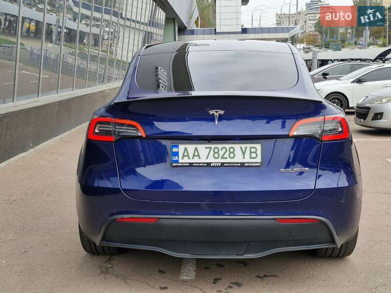 Позашляховик / Кросовер Tesla Model Y 2022 в Києві