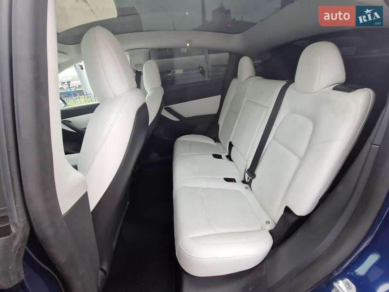 Позашляховик / Кросовер Tesla Model Y 2022 в Києві