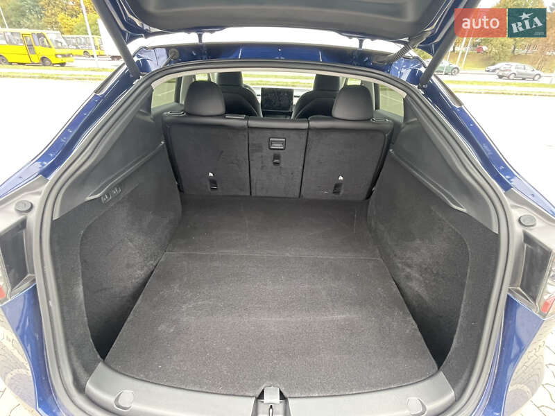 Внедорожник / Кроссовер Tesla Model Y 2023 в Львове