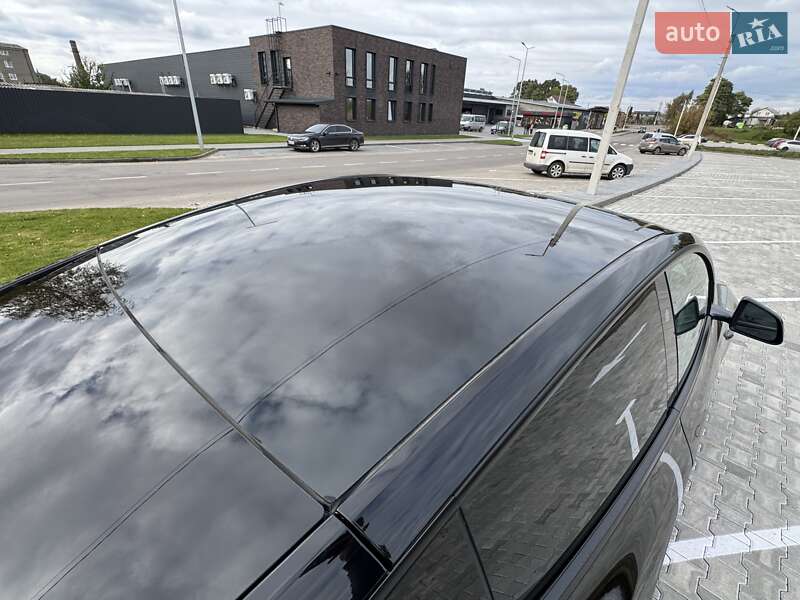 Внедорожник / Кроссовер Tesla Model Y 2024 в Сарнах