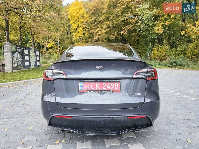 Позашляховик / Кросовер Tesla Model Y 2023 в Тернополі