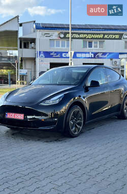Позашляховик / Кросовер Tesla Model Y 2022 в  фото 9 Позашляховик / Кросовер Tesla Model Y 2022 в